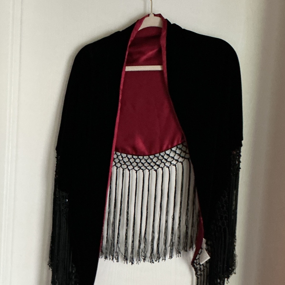 Liz Claiborne Black and Red Fringe Poncho